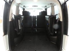 Photo of the vehicle Nissan Serena