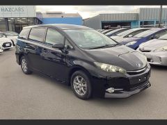 Photo of the vehicle Toyota Wish