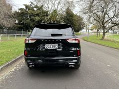 Photo of the vehicle Ford Escape