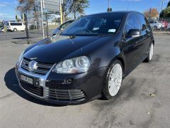 Photo of the vehicle Volkswagen Golf