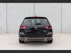 Photo of the vehicle Volkswagen Passat