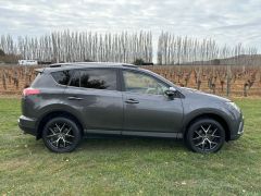 Photo of the vehicle Toyota RAV4