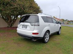 Photo of the vehicle Mitsubishi Outlander