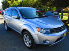 Photo of the vehicle Mitsubishi Outlander