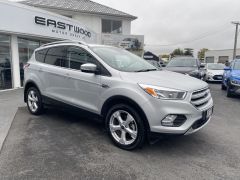 Photo of the vehicle Ford Escape