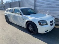 Photo of the vehicle Dodge Magnum