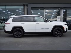 Photo of the vehicle Jeep Grand Cherokee