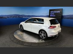 Photo of the vehicle Volkswagen Golf