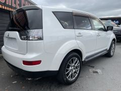 Photo of the vehicle Mitsubishi Outlander