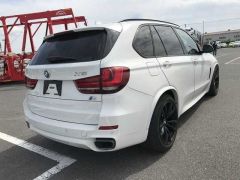 Photo of the vehicle BMW X5