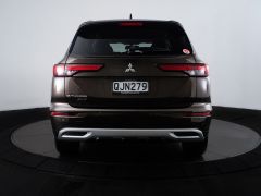 Photo of the vehicle Mitsubishi Outlander