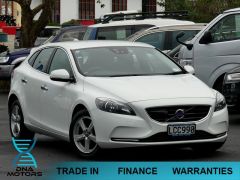 Photo of the vehicle Volvo V40