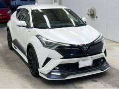 Photo of the vehicle Toyota C-HR