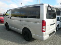 Photo of the vehicle Toyota HiAce