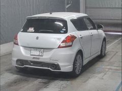 Photo of the vehicle Suzuki Swift