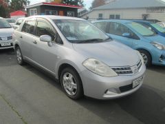 Photo of the vehicle Nissan Tiida