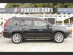 Photo of the vehicle Nissan X-Trail