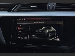 Photo of the vehicle Audi e-tron