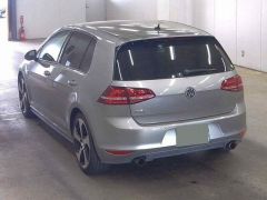 Photo of the vehicle Volkswagen Golf