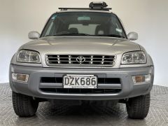 Photo of the vehicle Toyota RAV4