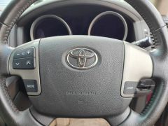 Photo of the vehicle Toyota Land Cruiser