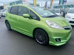 Photo of the vehicle Honda Fit