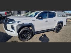 Photo of the vehicle Mitsubishi Triton