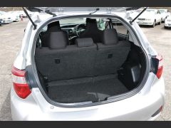 Photo of the vehicle Toyota Vitz