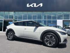 Photo of the vehicle Kia EV6