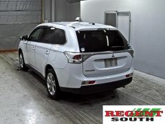 Photo of the vehicle Mitsubishi Outlander