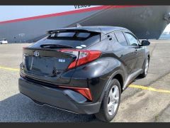 Photo of the vehicle Toyota C-HR