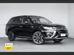 Photo of the vehicle Mitsubishi Outlander