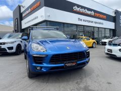 Photo of the vehicle Porsche Macan