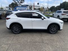 Photo of the vehicle Mazda CX-5