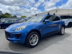 Photo of the vehicle Porsche Macan