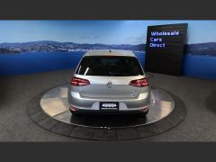 Photo of the vehicle Volkswagen Golf