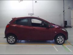 Photo of the vehicle Mazda Demio