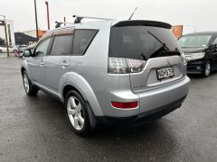 Photo of the vehicle Mitsubishi Outlander