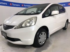 Photo of the vehicle Honda Fit