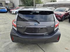 Photo of the vehicle Toyota Aqua