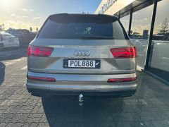 Photo of the vehicle Audi Q7