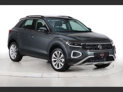 Photo of the vehicle Volkswagen T-Roc