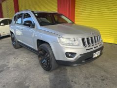 Photo of the vehicle Jeep Compass