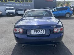 Photo of the vehicle Mazda Roadster