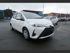 Photo of the vehicle Toyota Vitz