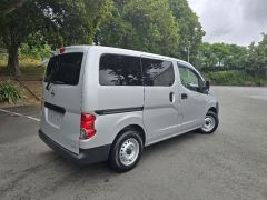 Photo of the vehicle Nissan NV200