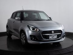 Photo of the vehicle Suzuki Swift