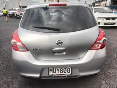 Photo of the vehicle Nissan Tiida