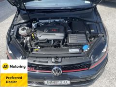 Photo of the vehicle Volkswagen Golf