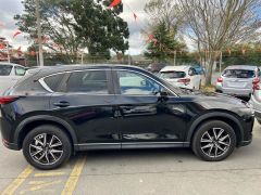 Photo of the vehicle Mazda CX-5